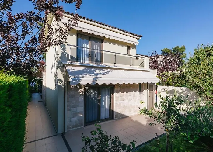 别墅 Entire In With Sea Views In Complex 克里皮吉