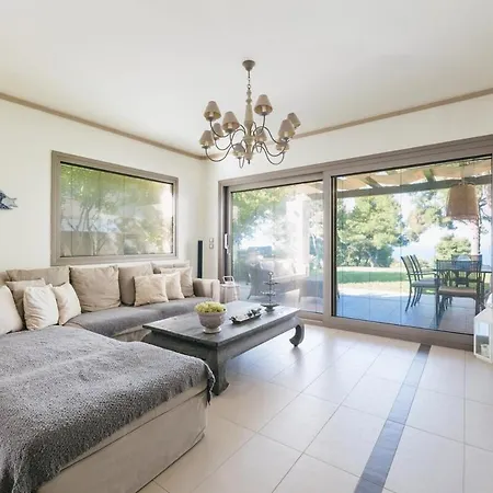 Entire In With Sea Views In Complex Villa Kriopigi