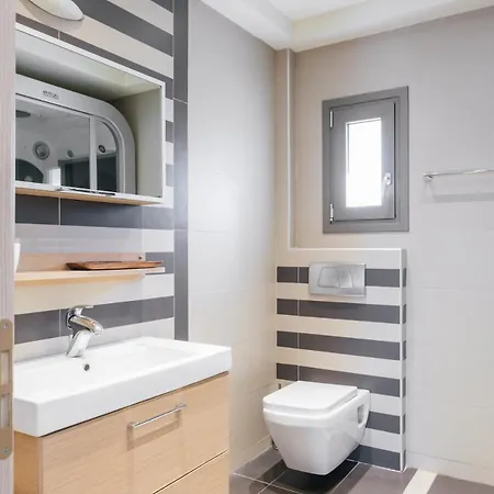 Entire In With Sea Views In Complex Kriopigi