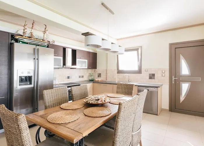 Entire In With Sea Views In Complex *